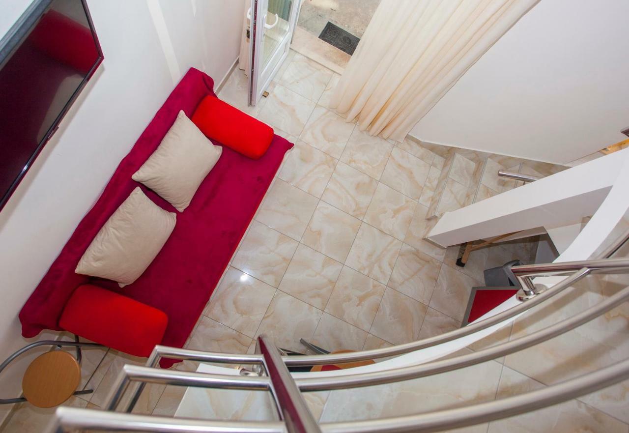 Apartments Lara Podgora Exterior photo