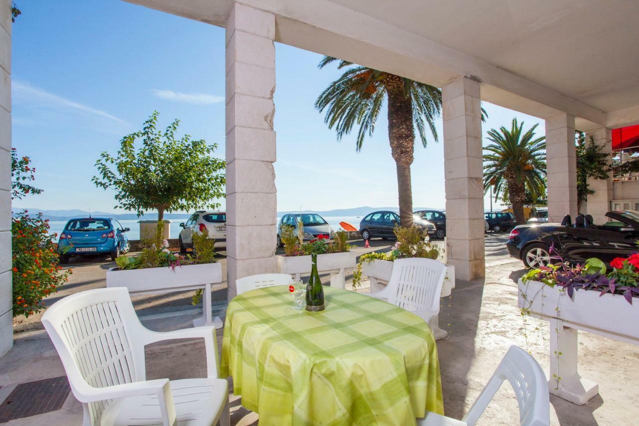 Apartments Lara Podgora Exterior photo